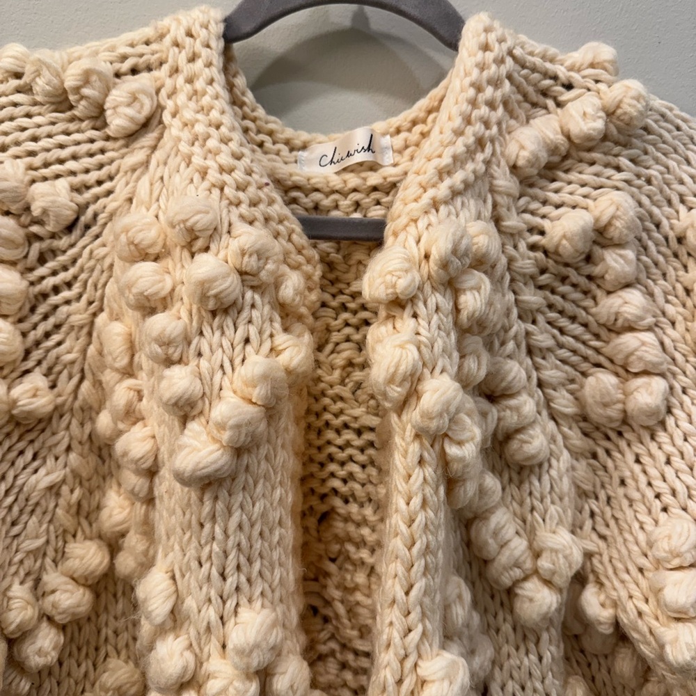 Women’s Oversized Cream Pom-Pom Knit Cardigan - One Size ✨NWT - Picture 3 of 5